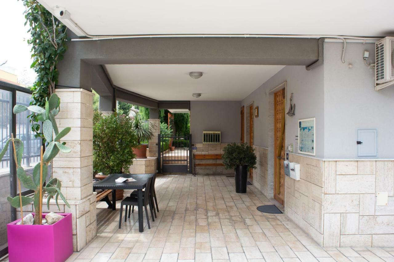 Villa Franca Mini Appartamenti Bisceglie Exteriör bild